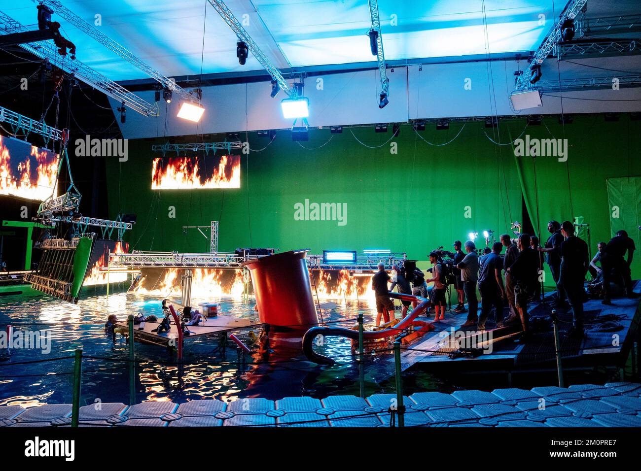 AVATAR THE WAY OF WATER aka AVATAR 2 Director James Cameron 