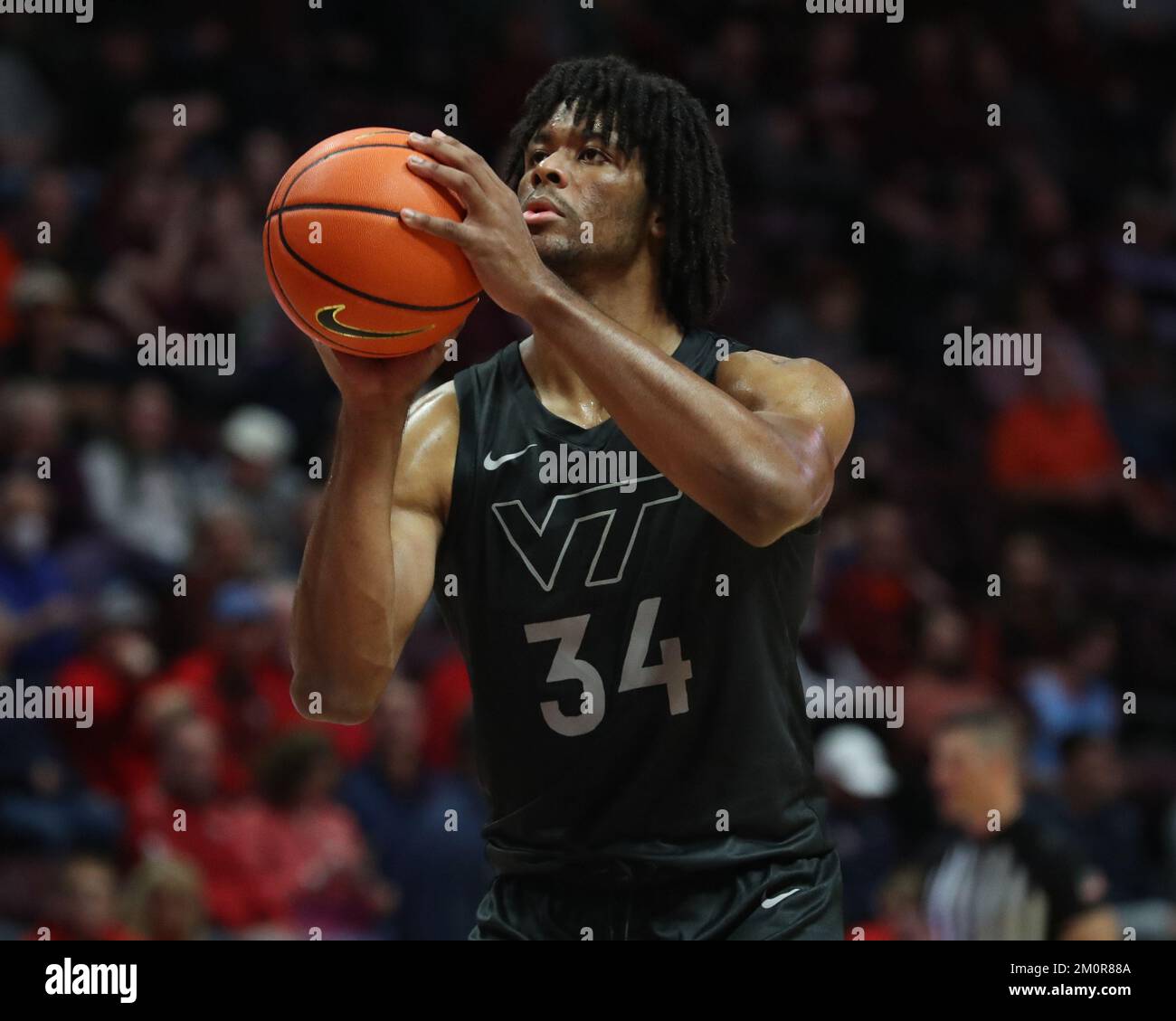 Blacksburg, Virginia, USA. 7th Dec, 2022. Virginia Tech Hokies forward