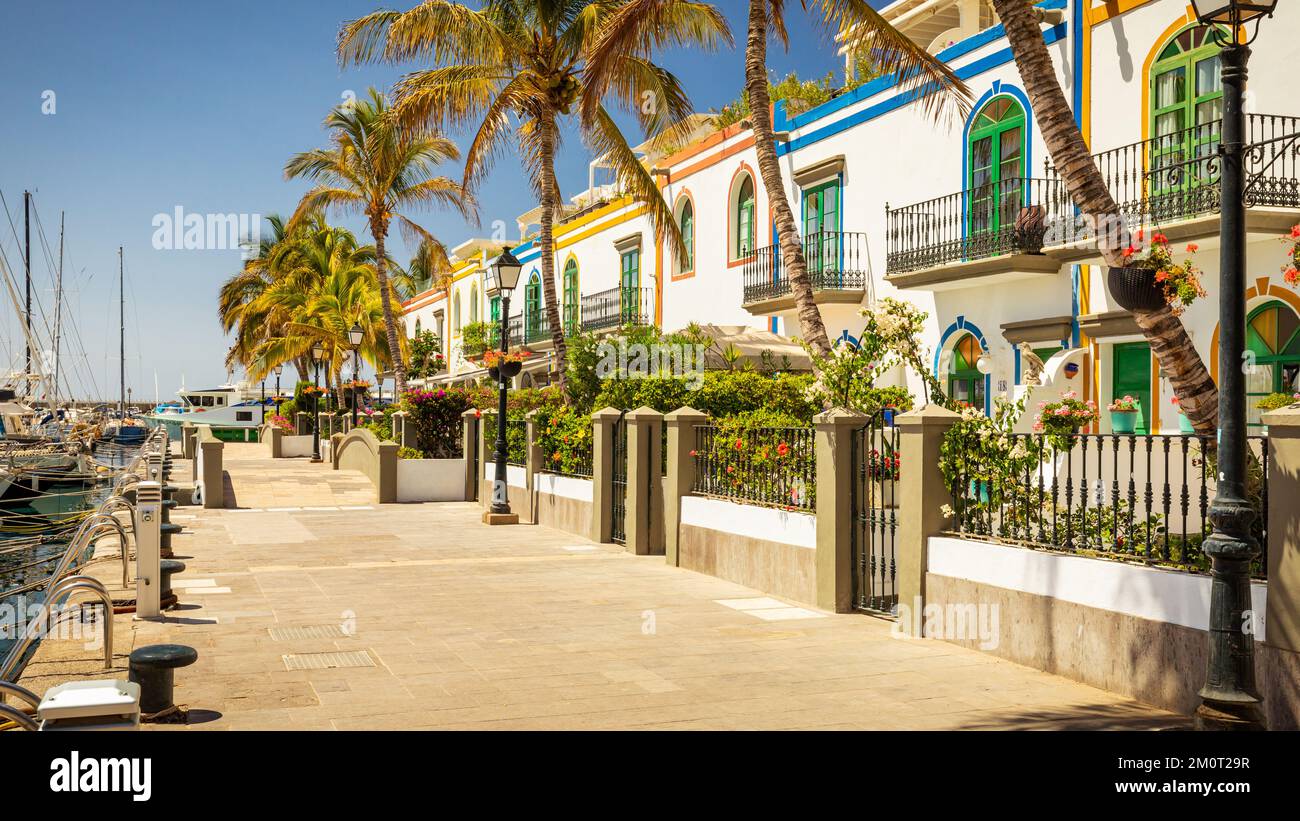 Village de puerto de mogan hi-res stock photography and images - Alamy