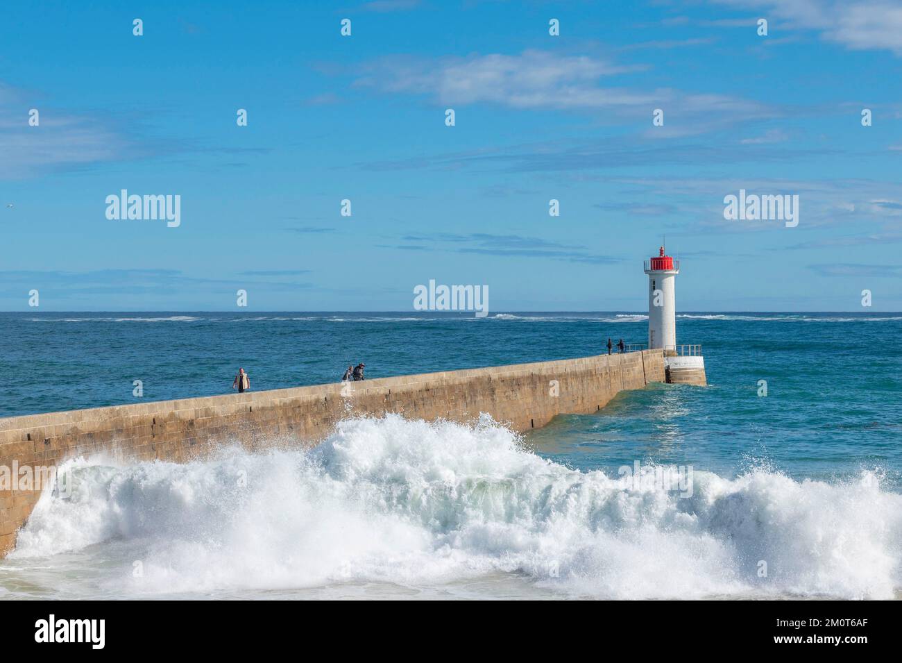 Summer swell hi-res stock photography and images - Alamy