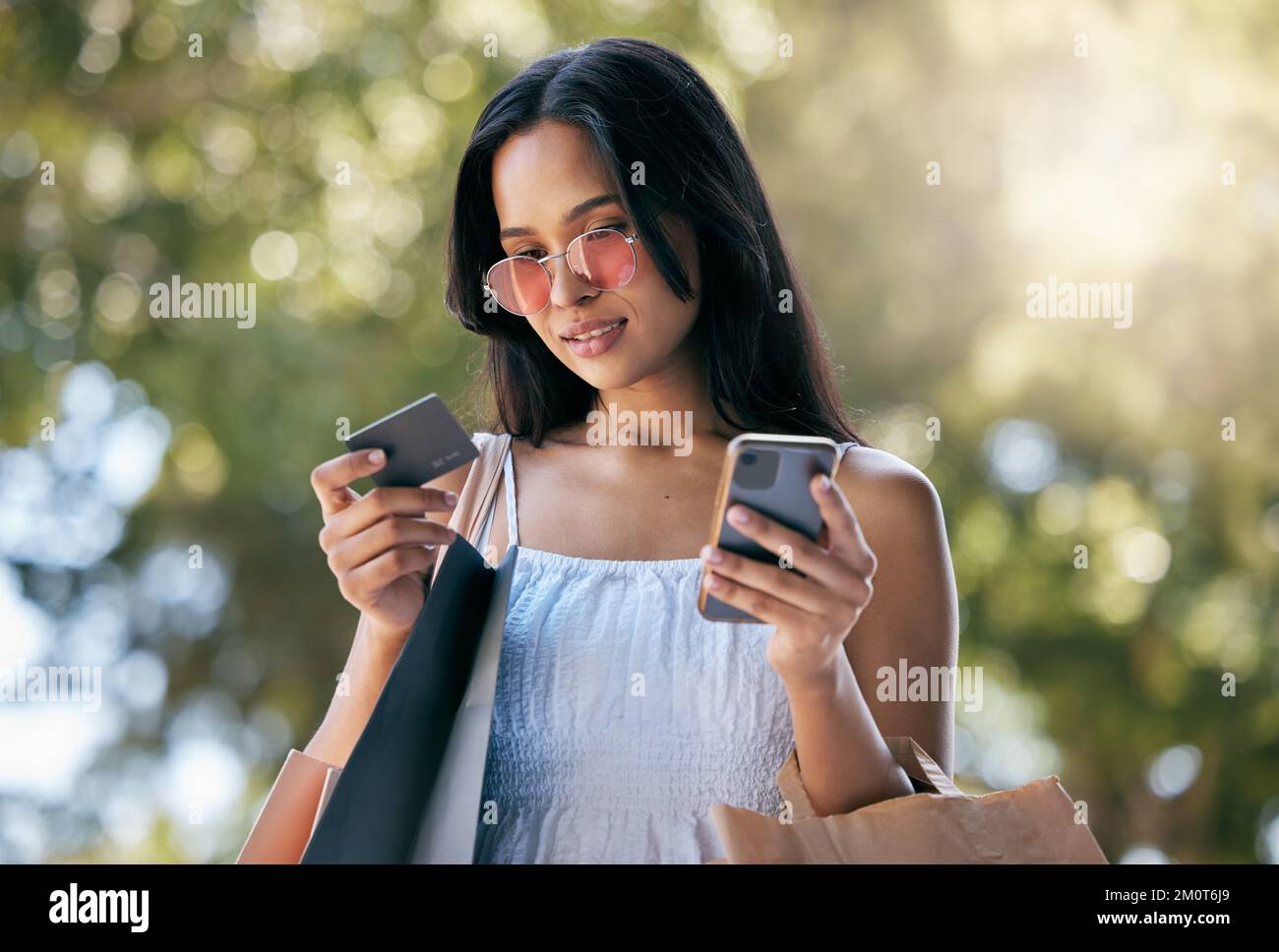 Smart shopper card hi res stock photography and images alamy