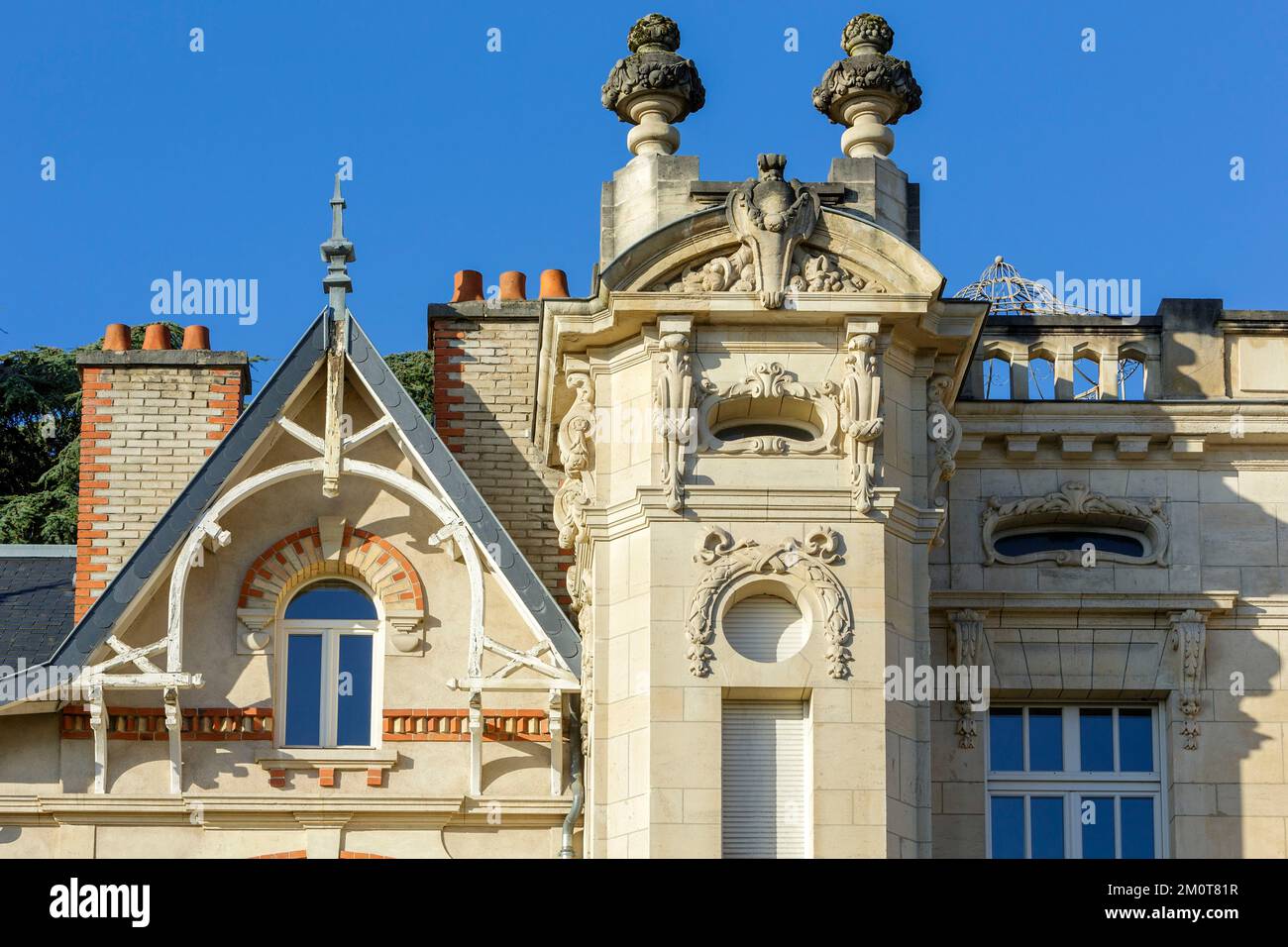 Estrade hi-res stock photography and images - Alamy