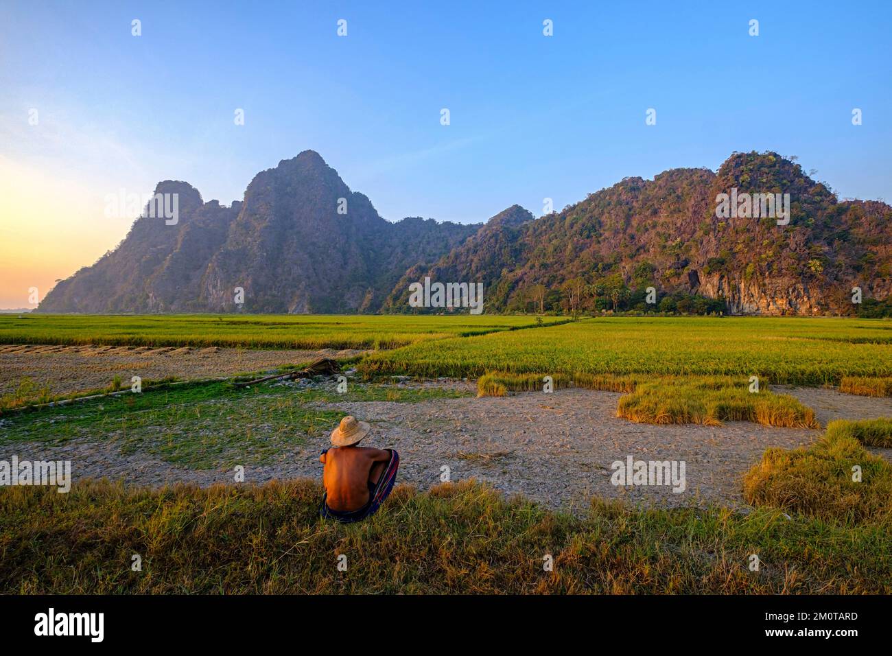 Myanmar, Burma, Karen or Kayin state, Hpa An, Karen sheperd Stock Photo