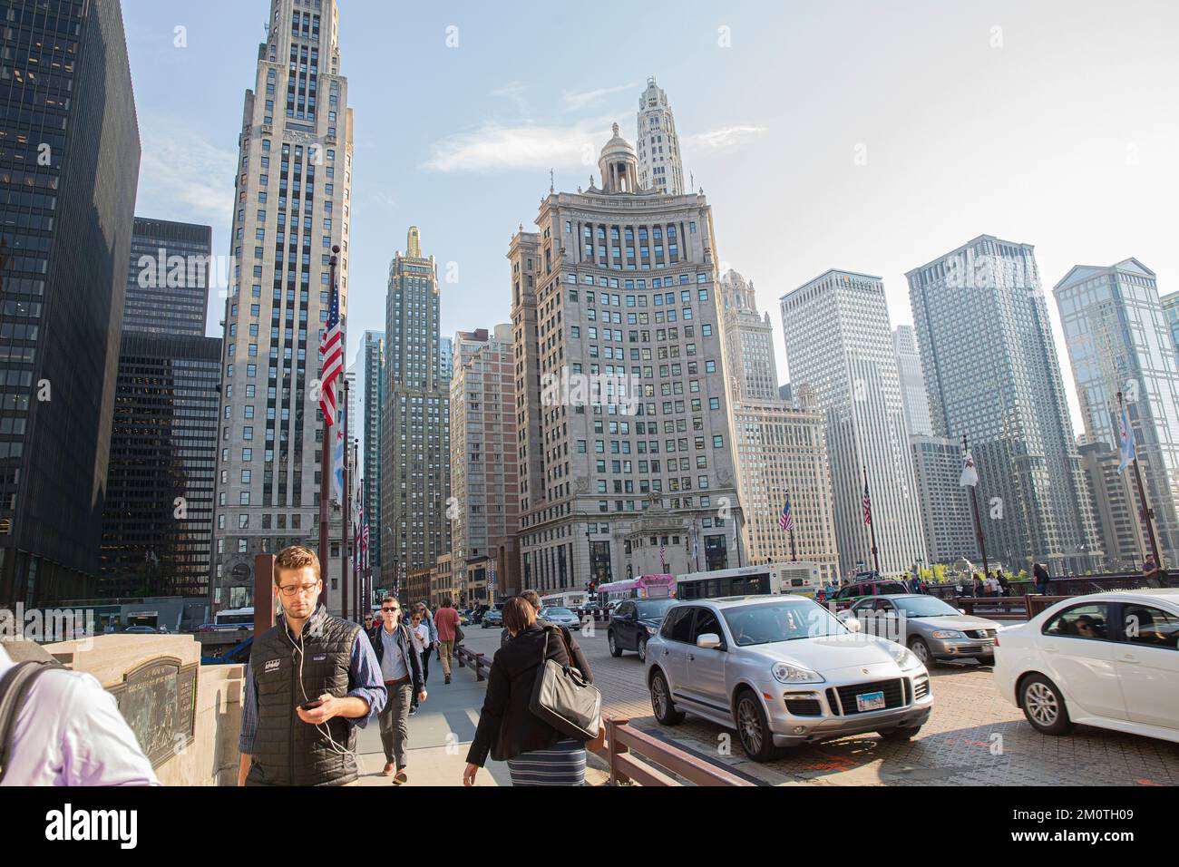 Apple store chicago hi-res stock photography and images - Alamy