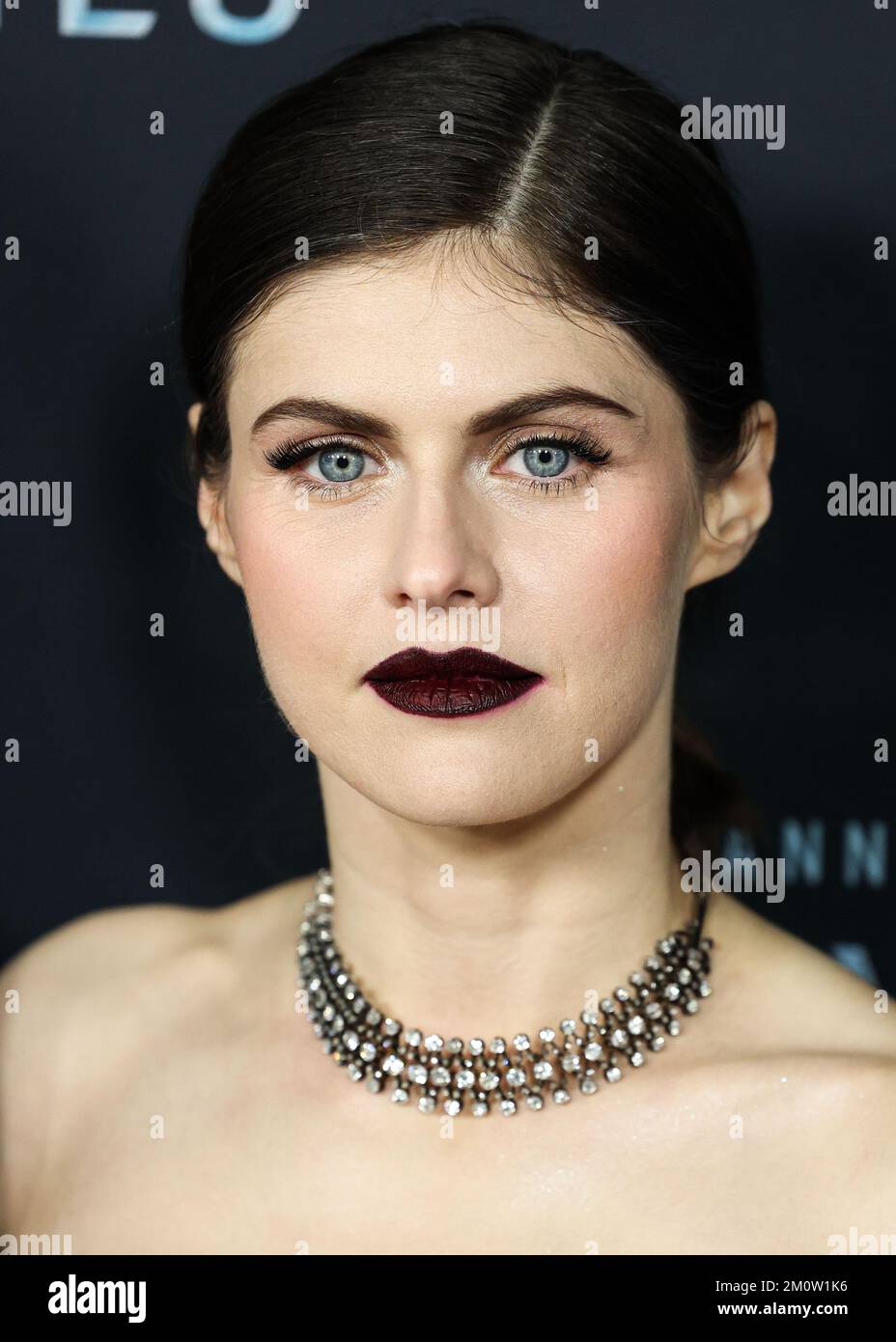 HOLLYWOOD, LOS ANGELES, CALIFORNIA, USA - DECEMBER 07: American actress Alexandra Daddario arrives at the Los Angeles Premiere Of AMC Networks' 'Anne Rice's Mayfair Witches' held at the Harmony Gold Theater on December 7, 2022 in Hollywood, Los Angeles, California, United States. (Photo by Xavier Collin/Image Press Agency) Stock Photo