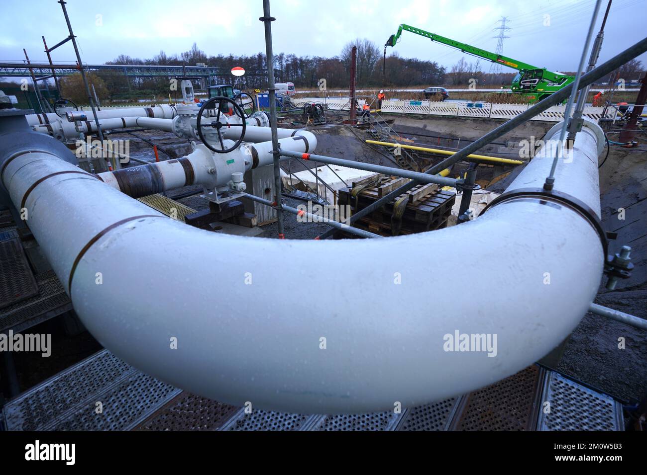 08 December 2022, SchleswigHolstein, Brunsbüttel View of the