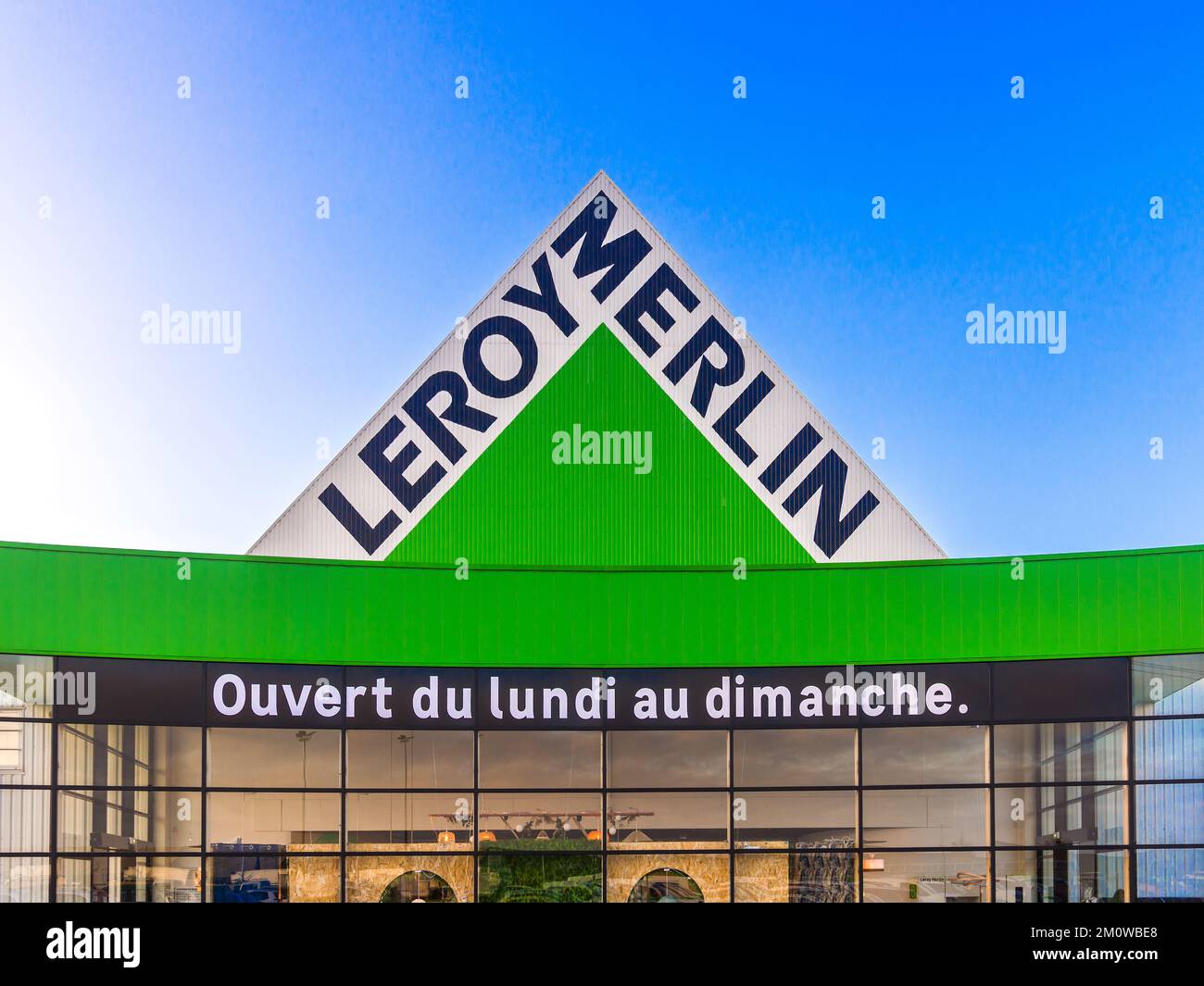 Leroy merlin france hi-res stock photography and images - Alamy