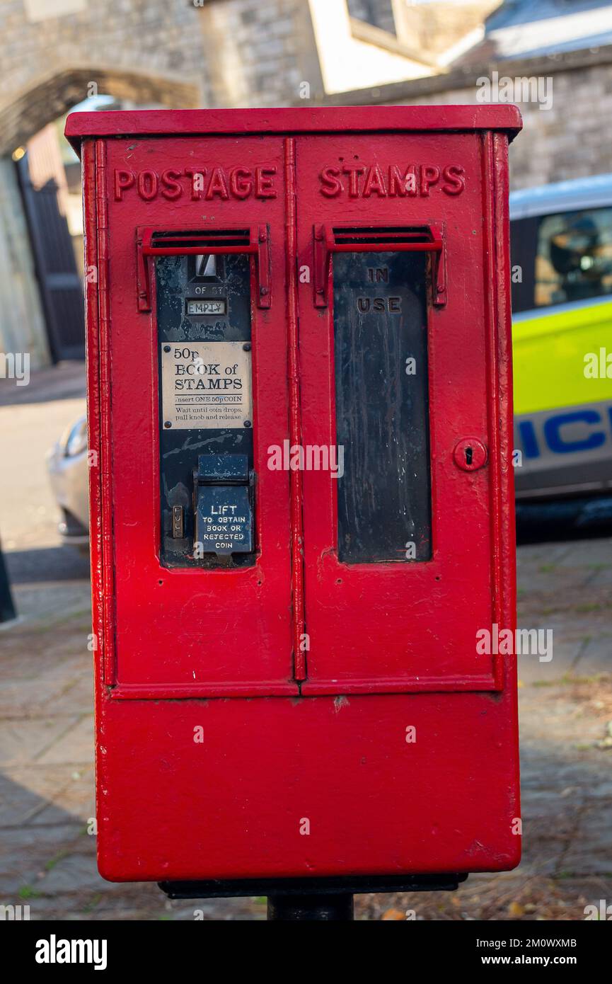Windsor, Berkshire, UK. 8th December, 2022. A vintage stamp dispenser