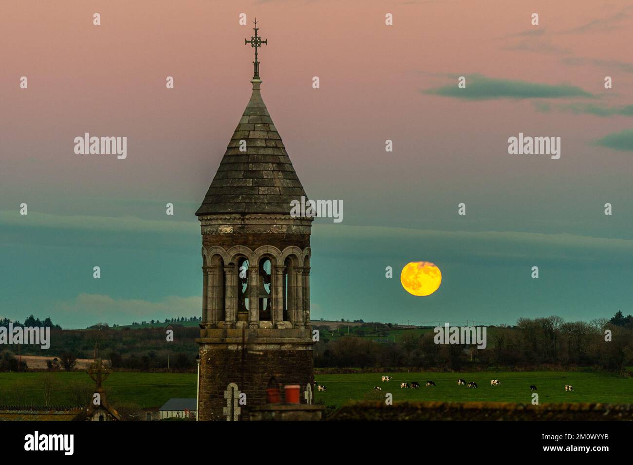 timoleague-west-cork-ireland-8th-dec-2022-the-full-moon-rises-over