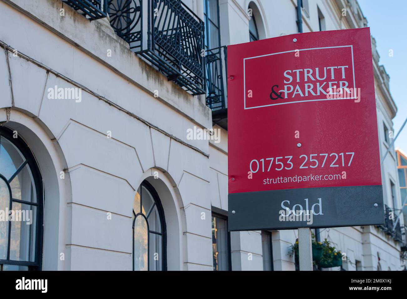 Windsor, Berkshire, UK. 8th December, 2022. A sold sign outside a house