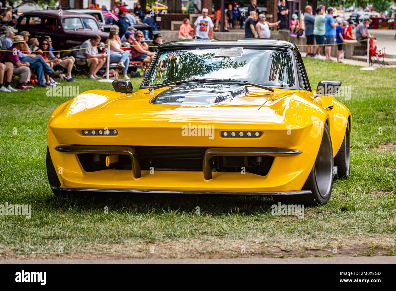 C2 Corvette Race Car