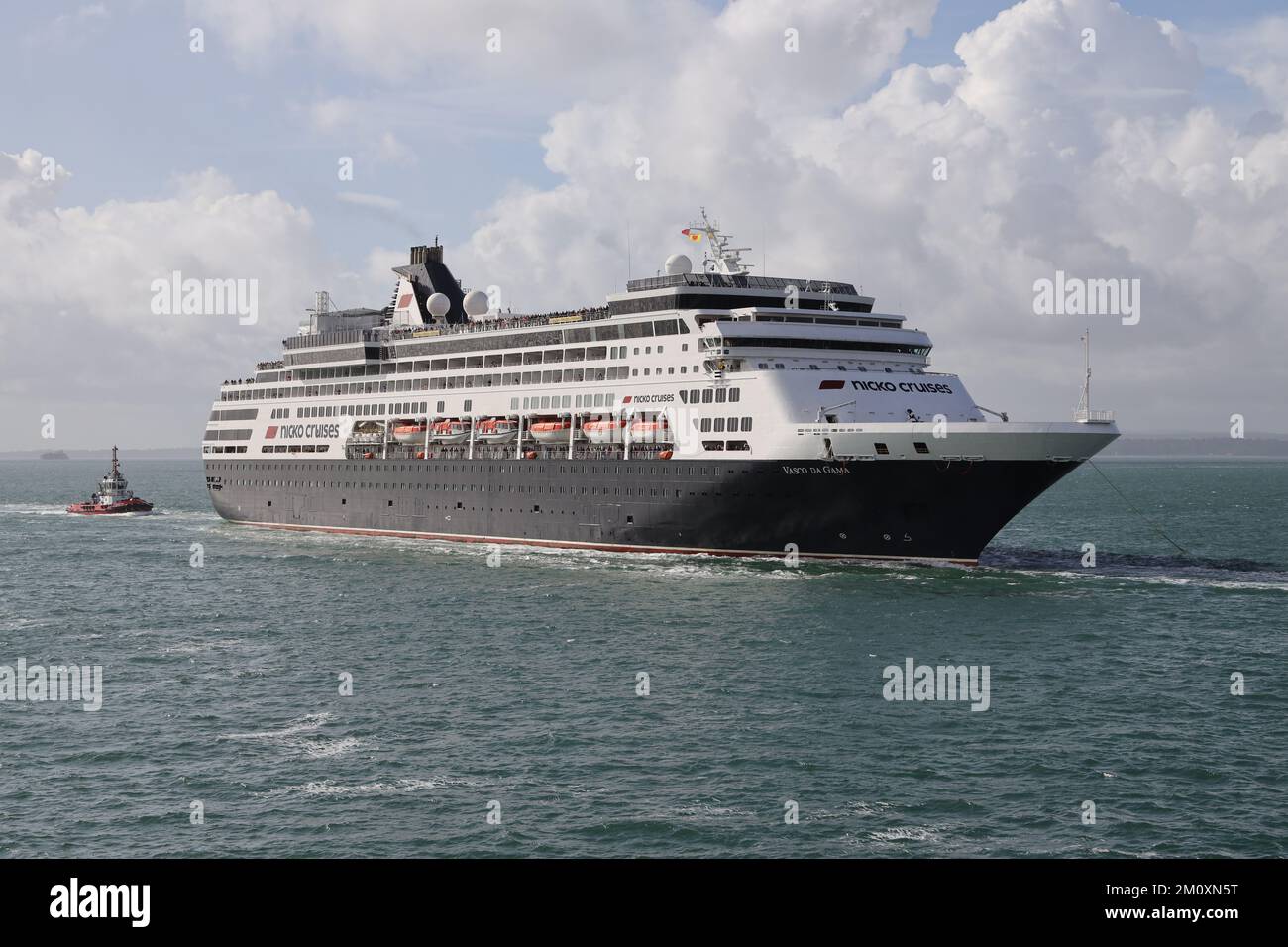 The cruise ship VASCO DA GAMA heads towards the harbour entrance Stock ...