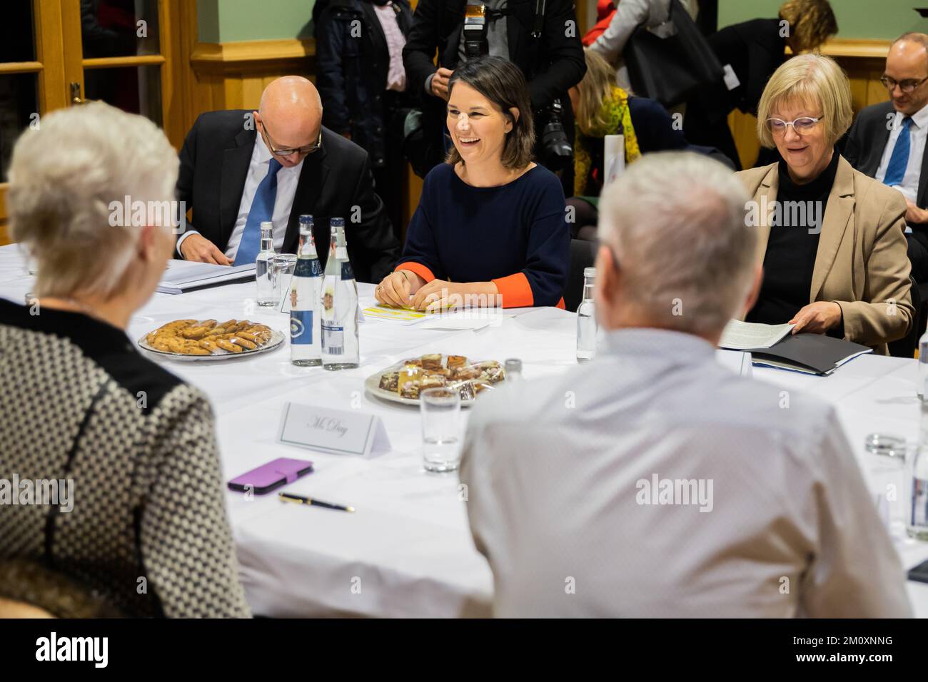 Dublin, Ireland. 08th Dec, 2022. Annalena Baerbock (Bündnis 90/Die Grünen, l), Minister for Foreign Affairs, welcomes members of the Citizens' Assembly at Dublin Zoological Gardens. Credit: Christoph Soeder/dpa/Alamy Live News Stock Photo