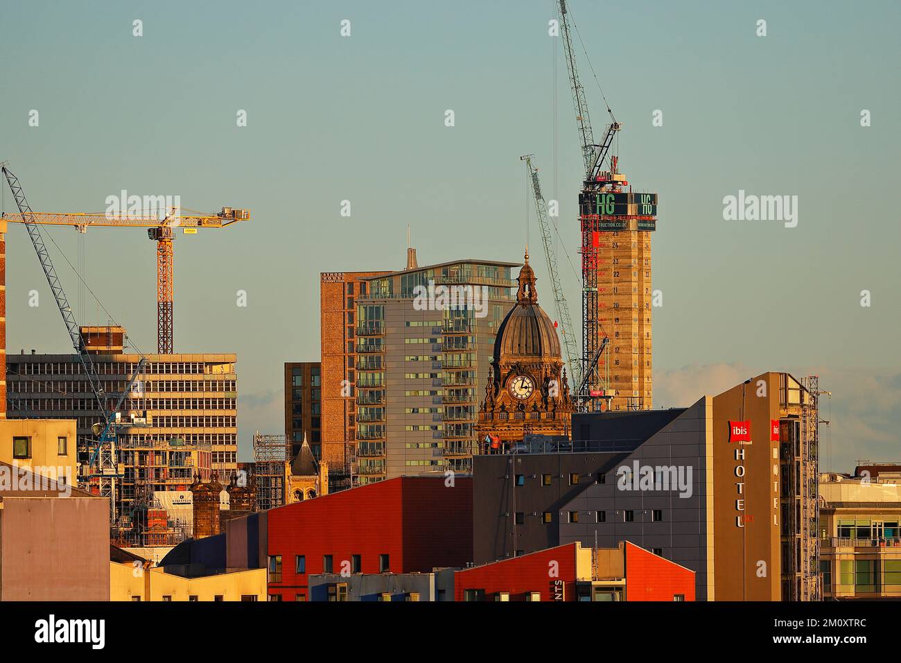 New builings under construction in leeds hires stock photography and images Alamy