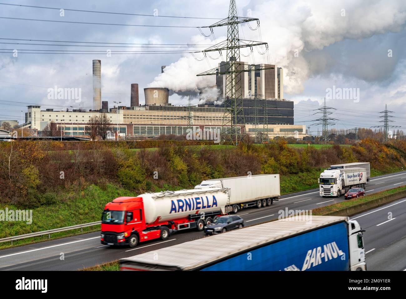 RWE Power AG's Weisweiler lignite-fired power plant in Eschweiler-Weisweiler, base-load power plant, fires lignite from the Inden opencast mine, A4 mo Stock Photo