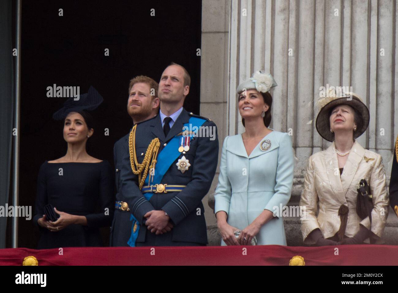 Meghan, Harry, William and Kate on the Balcony at Buckingham Palace ...