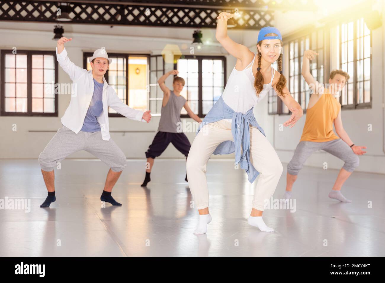 Teenage dancers training hip hop at studio Stock Photo - Alamy