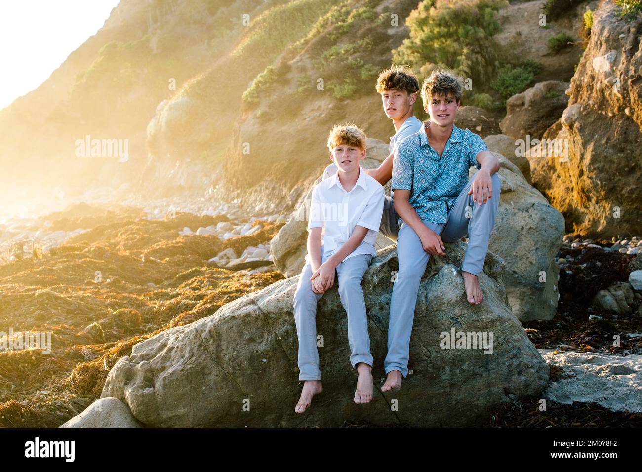 Family beach shirt hires stock photography and images Alamy