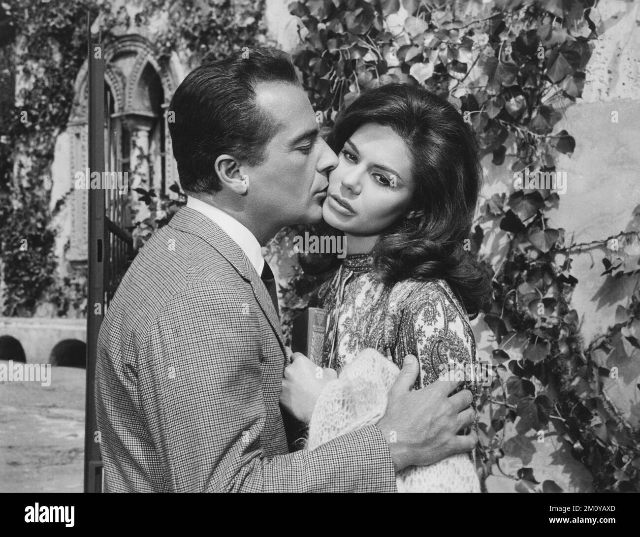 Rossano Brazzi, Georgia Moll, on-set of the Film, 'Dark Purpose', Universal Pictures, 1964 Stock Photo