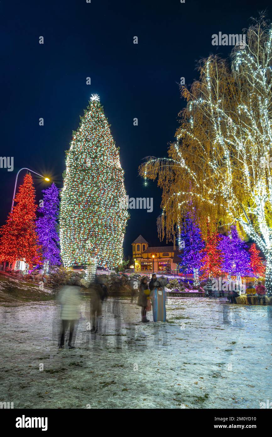 Christmas Illumination in Leavenworth, WA Stock Photo Alamy