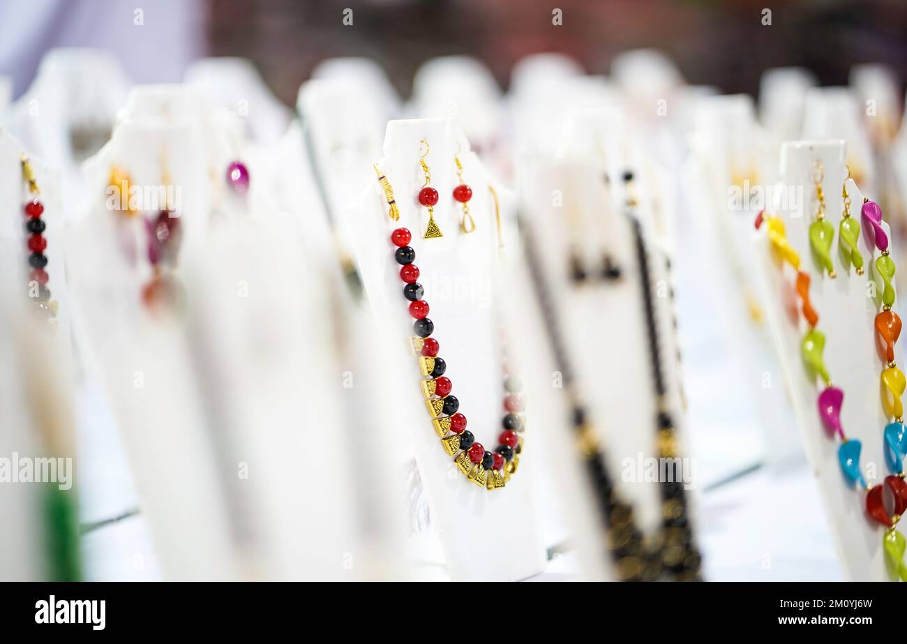 Anne boleyns jewellery hi-res stock photography and images - Alamy