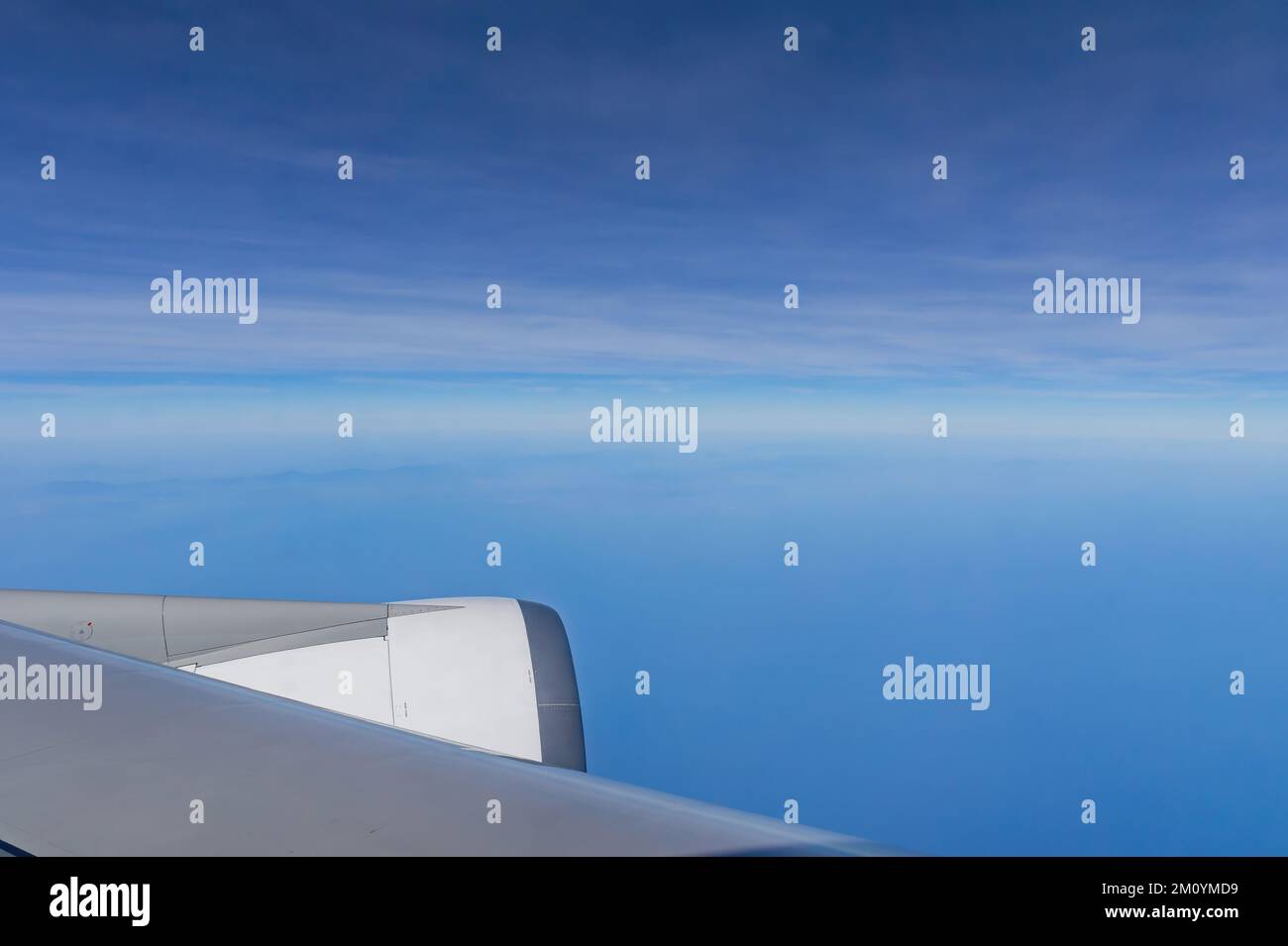 Close up shot of airplane wing during flight at Taiwan Stock Photo - Alamy