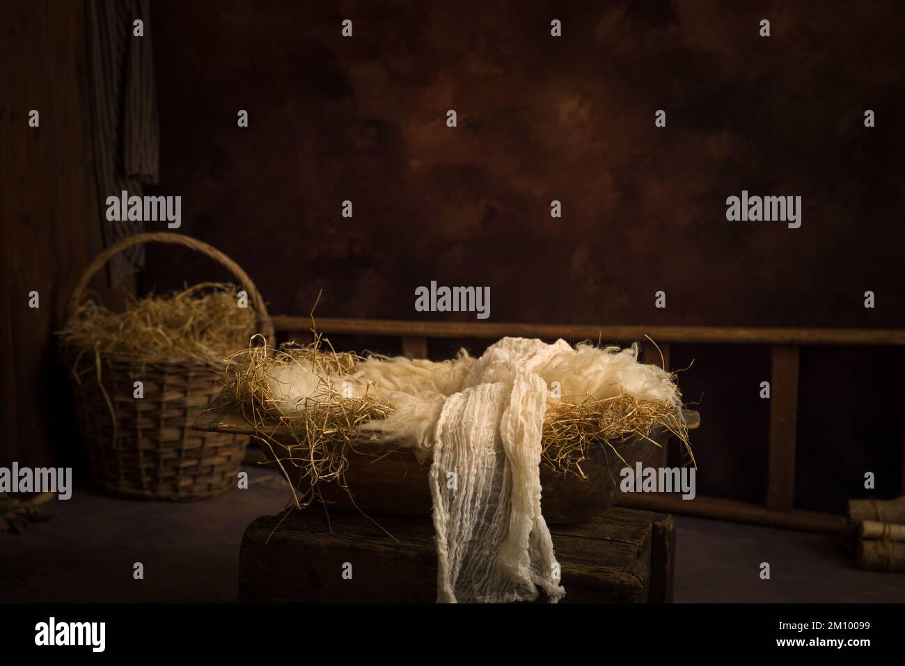 Empty crib hires stock photography and images Alamy