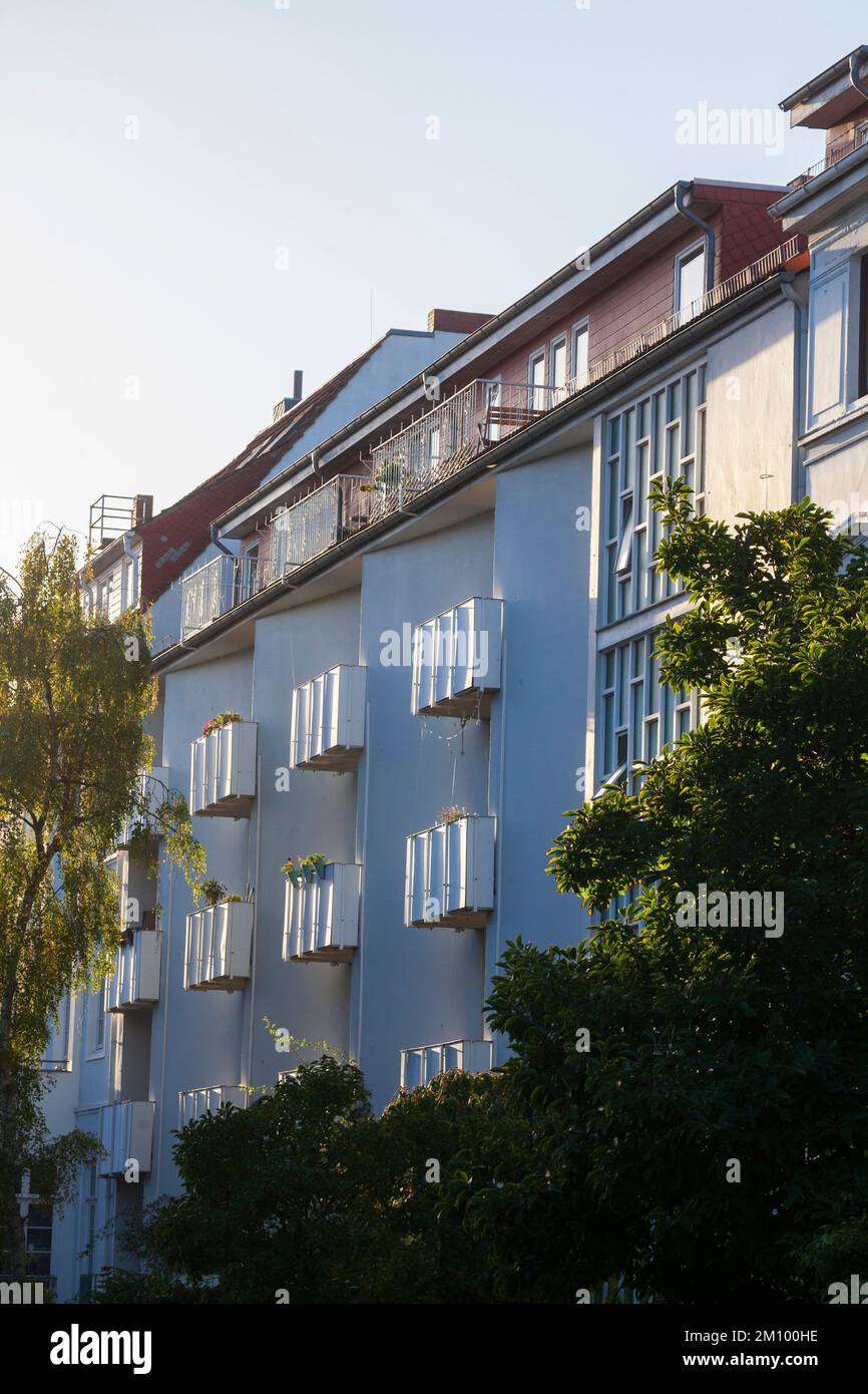 Modernes Wohngebäude im Morgenlicht  , Bremen, Deutschland Stock Photo