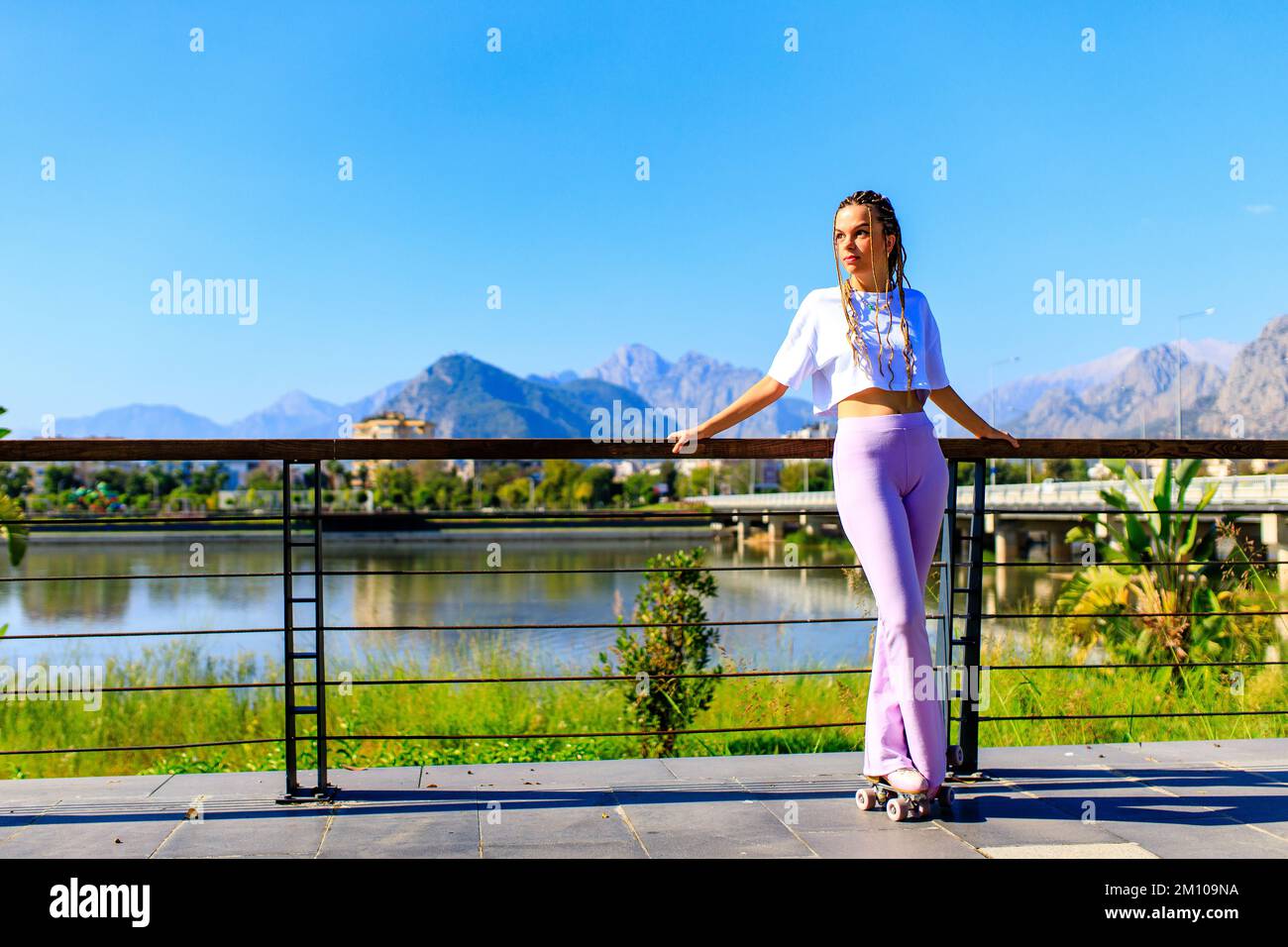 Teen sporty hi-res stock photography and images - Page 9 - Alamy