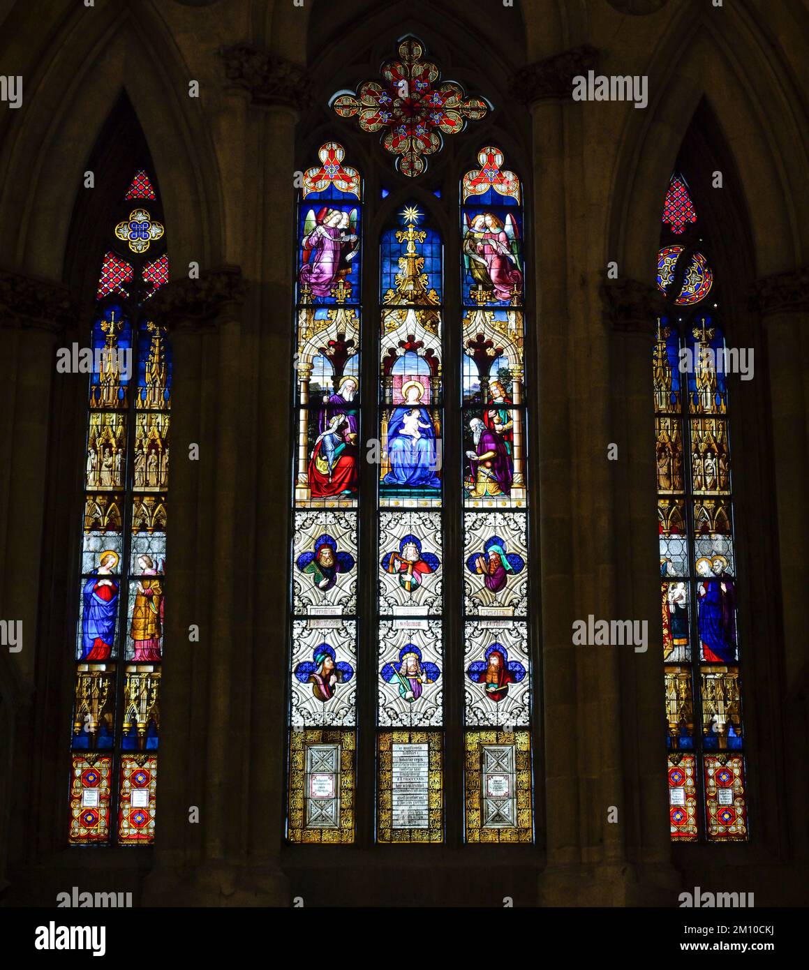 Kirchenfenster, Dom St. Peter, Regensburg, Bayern, Deutschland Stock Photo