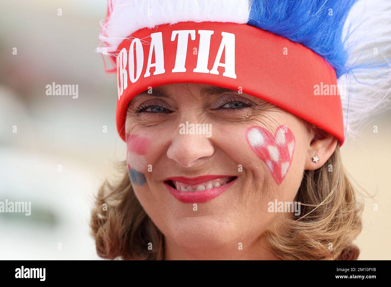 good-atmosphere-of-croatian-fans-in-front-of-the-hilton-doha-hotel-for
