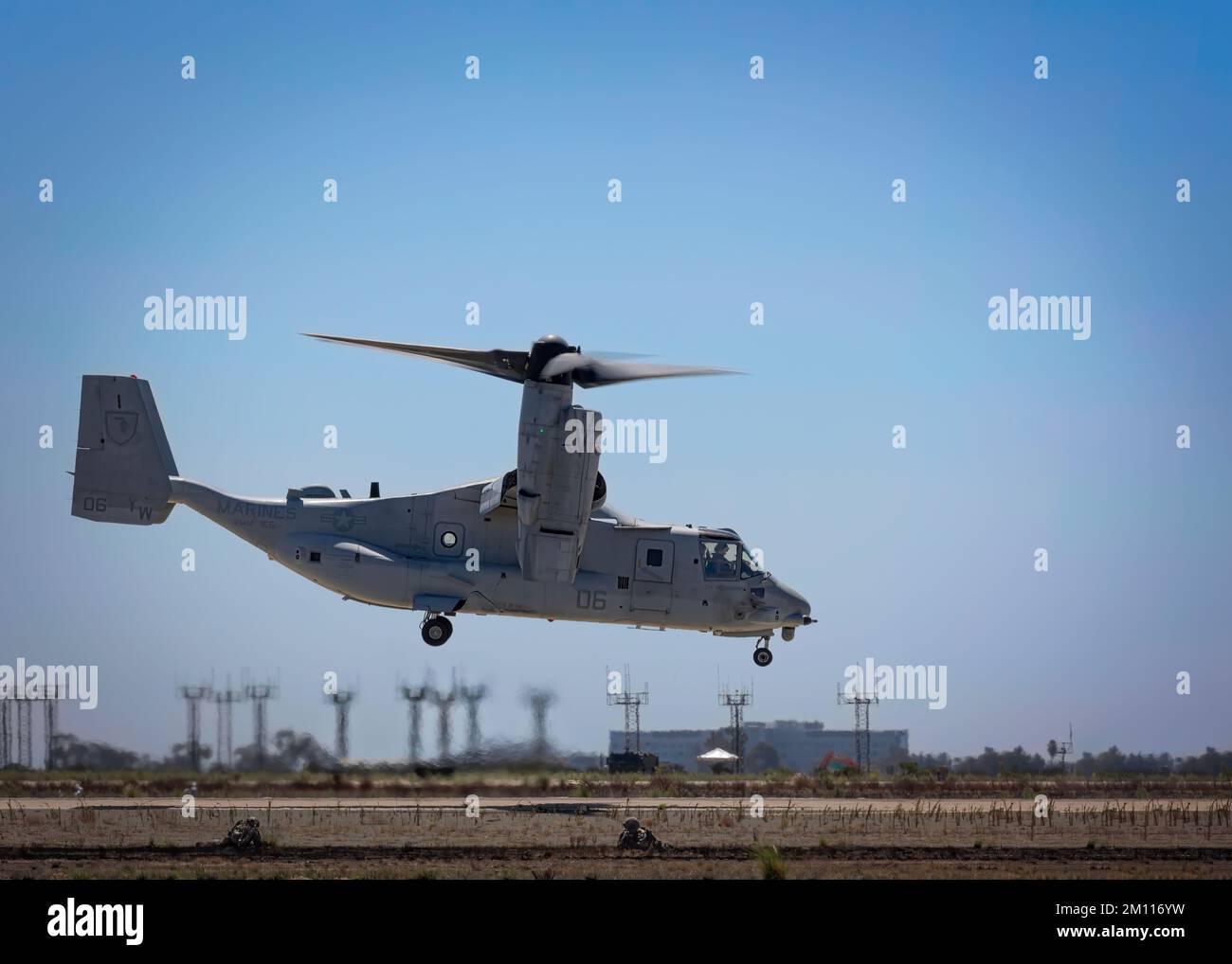 A V-22 Osprey takes off during the Marine Air-Ground Task Force (MAGTF) demonstration at the 2022 Miramar Airshow in San Diego, California. Stock Photo