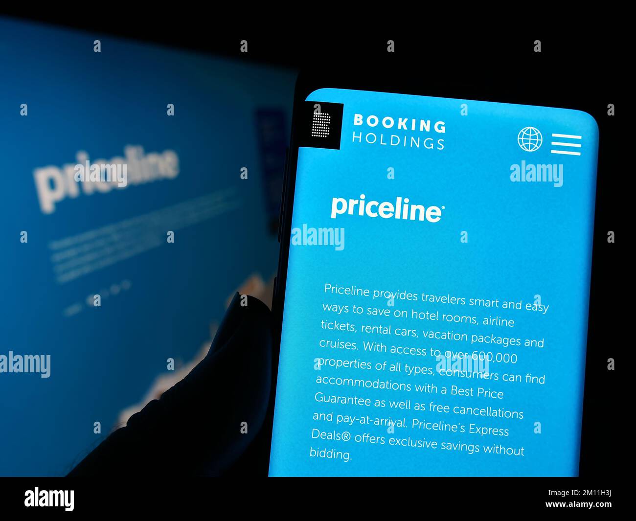 Priceline logo hi-res stock photography and images - Alamy