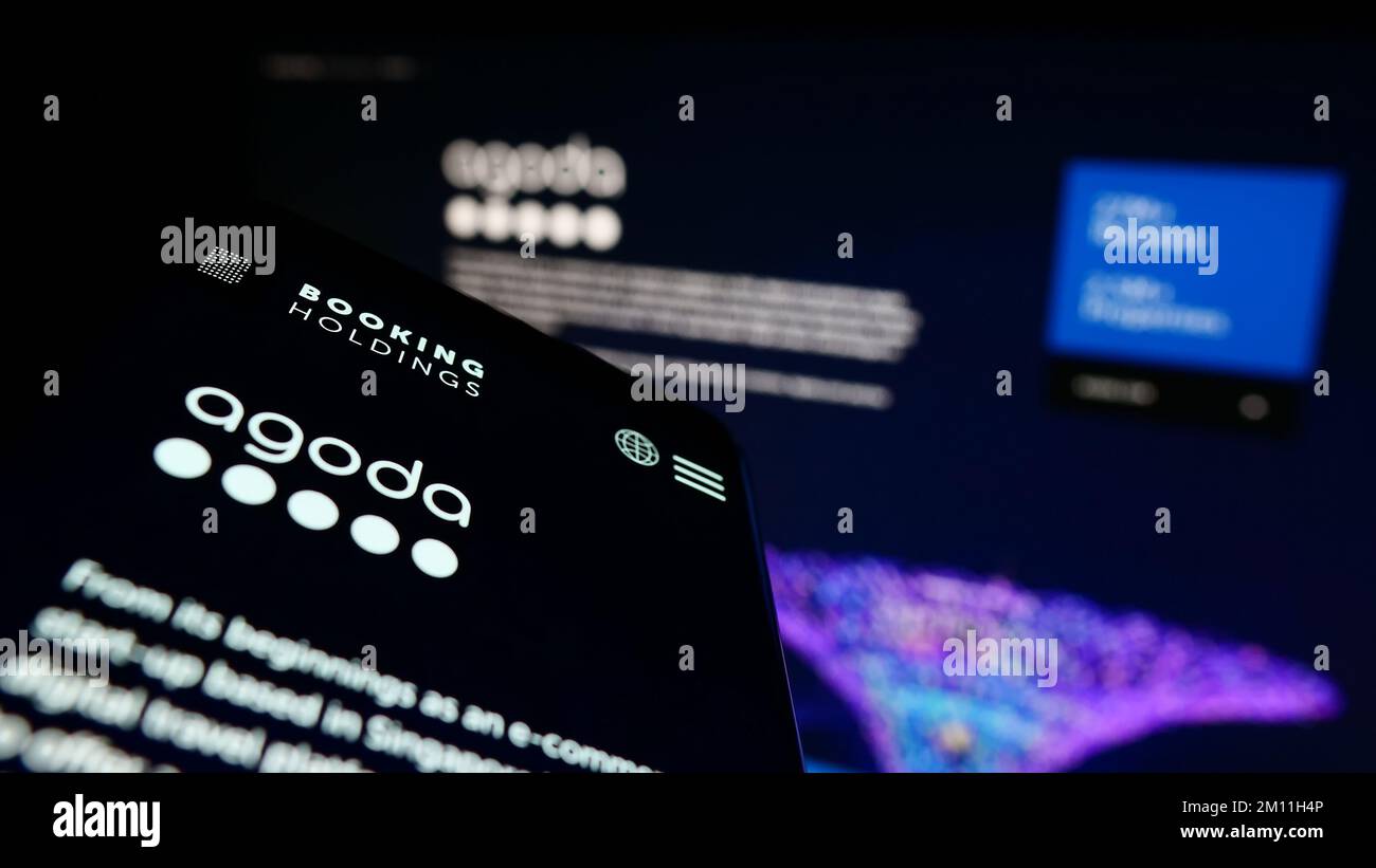 Agoda logo hi-res stock photography and images - Alamy