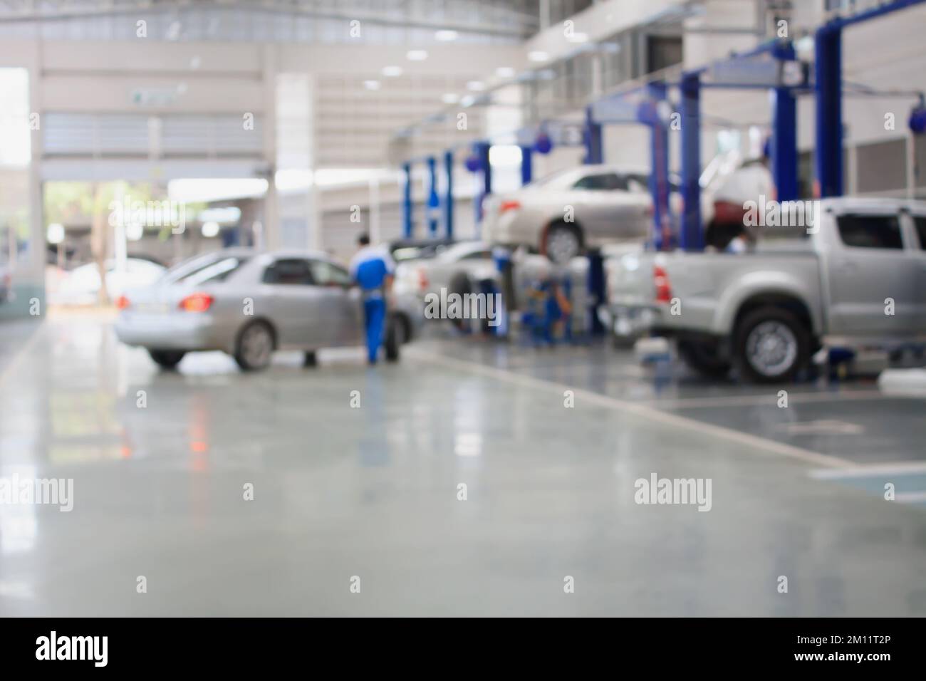 Car repair centre hi-res stock photography and images - Alamy