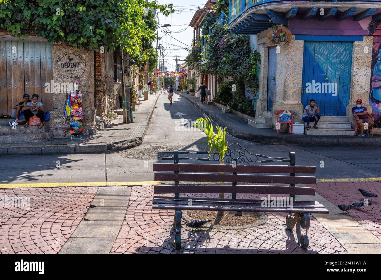 South America, Colombia, Departamento de Bolívar, Cartagena de Indias, Barrio Getsemaní, street scene in Getsemaní neighborhood Stock Photo