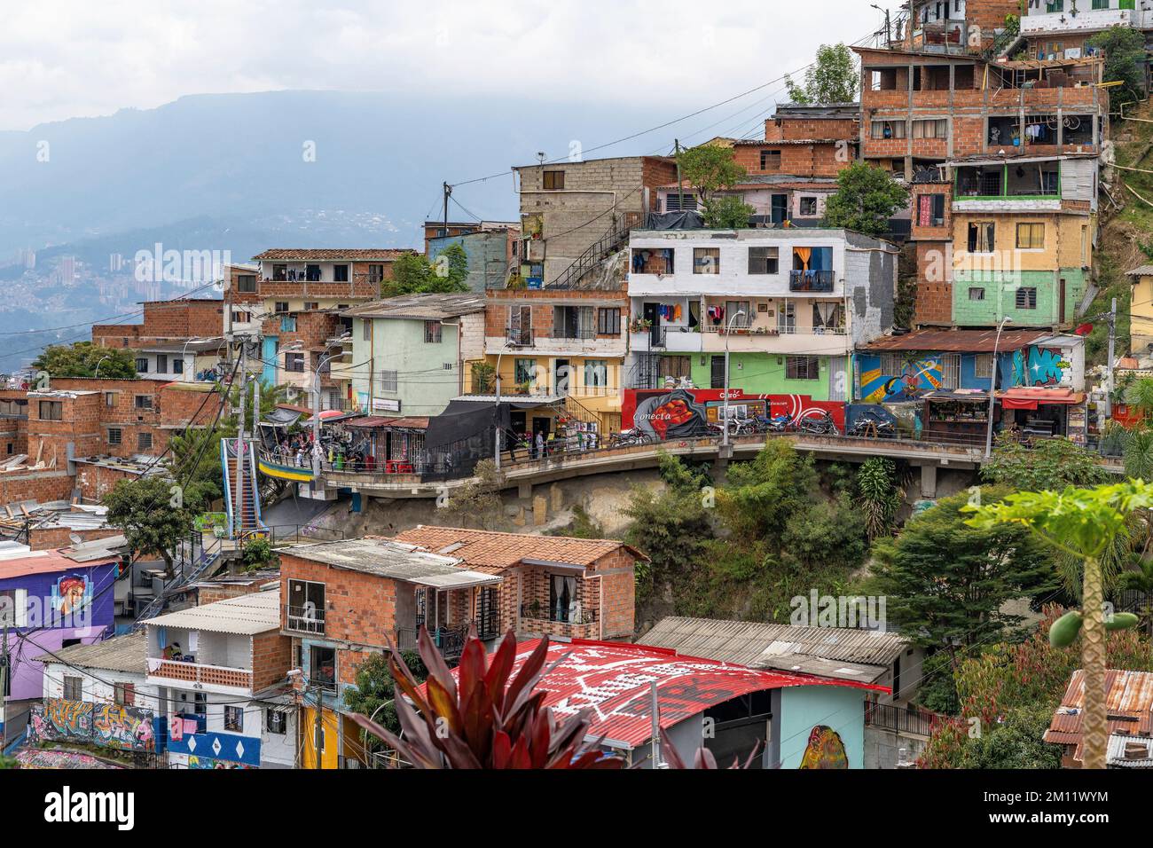 South America, Colombia, Departamento de Antioquia, Medellín, San Javier, Comuna 13, view over the notorious district Comuna 13 Stock Photo