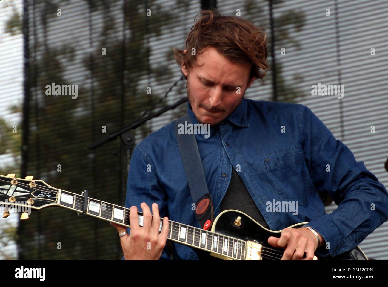 Ben howard with guitar hi-res stock photography and images - Alamy