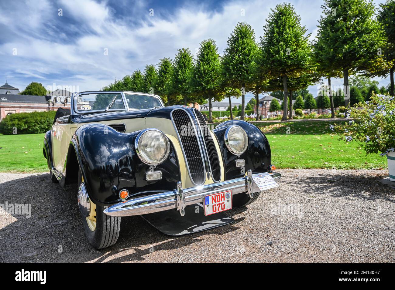 Schwetzingen, Baden-Wuerttemberg, Germany, Concours d'Elégance in the castle park, EMW 327/2 Cabriolet, year of construction 1953, 55 hp, 1971 ccm, weight 1100 kg Stock Photo