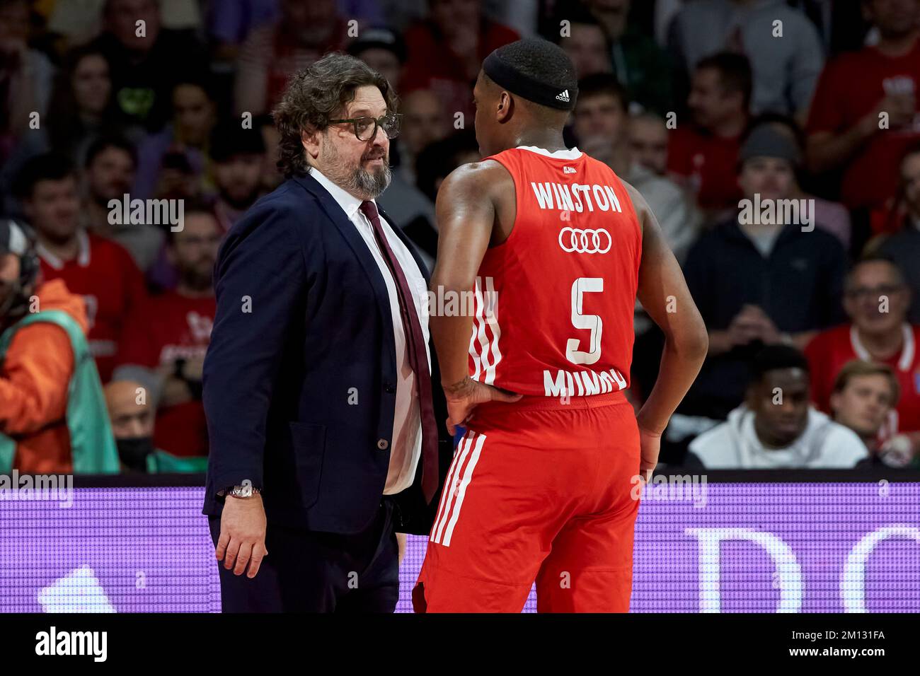 2022/23 FIBA EuroLeague | FC Bayern München vs Maccabi Playtika Tel Aviv.  TRINCHIERI Andrea (FC Bayern München Headcoach).  WINSTON Cassius (FC Bayer Stock Photo