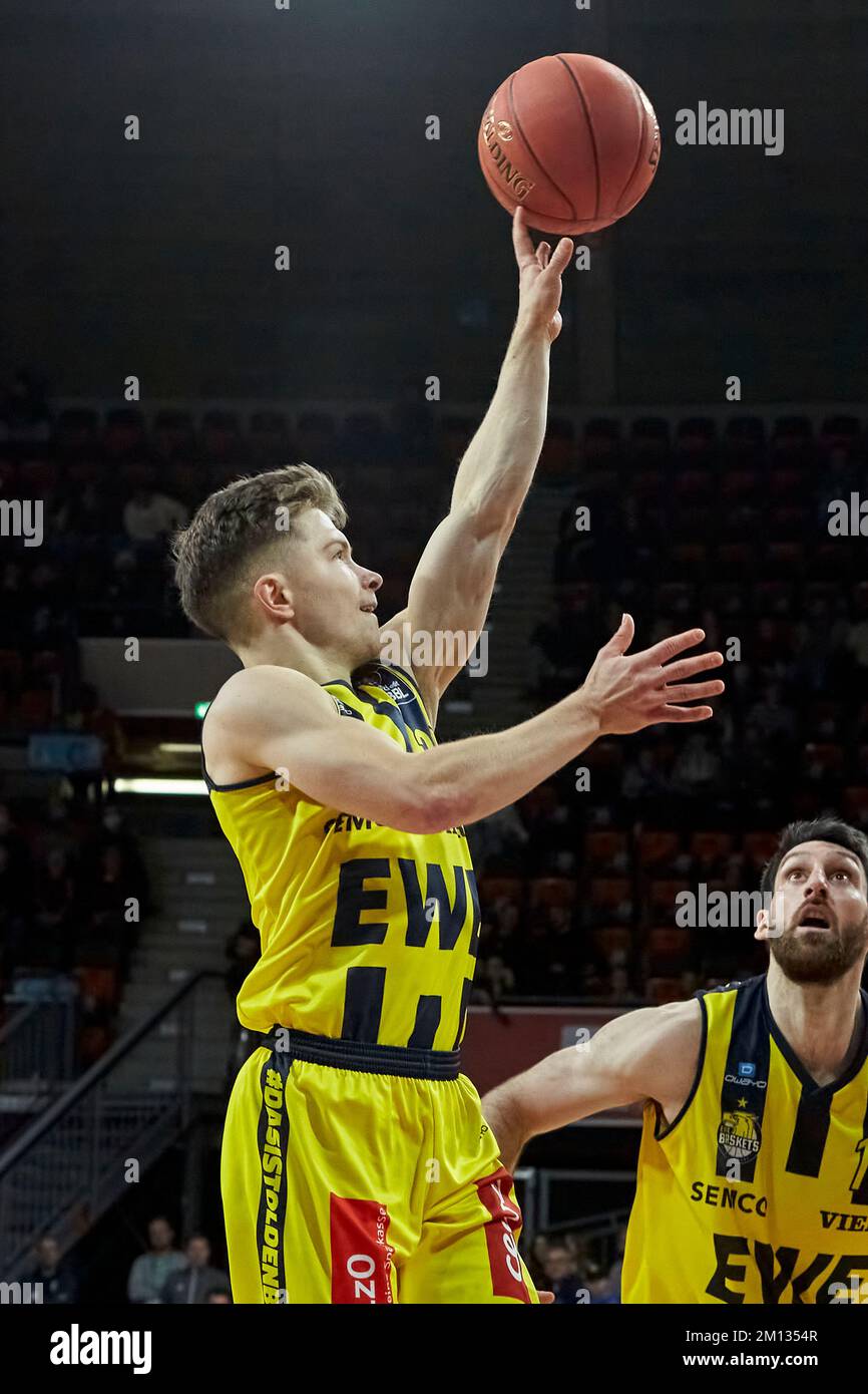 Hundt hires stock photography and images Alamy