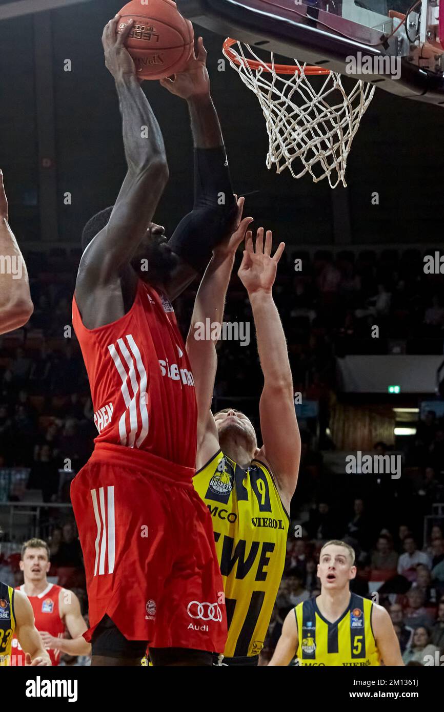 2022/23 DBB BBL FC Bayern München vs EWE Baskets Oldenburg. HUNTER