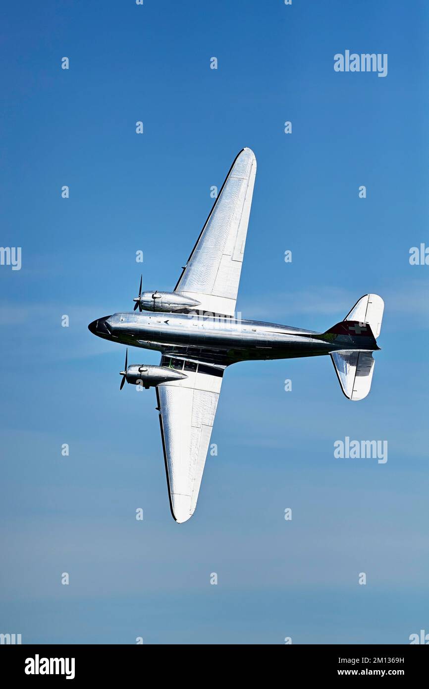 Vintage aircraft DC3, N431HM in flight, Stans, Canton Nidwalden, Switzerland, Europe Stock Photo