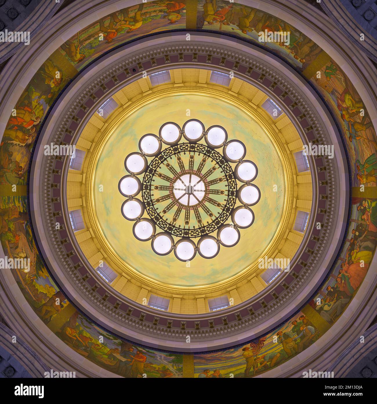 Inner dome and chandelier from the rotunda floor of the Utah State