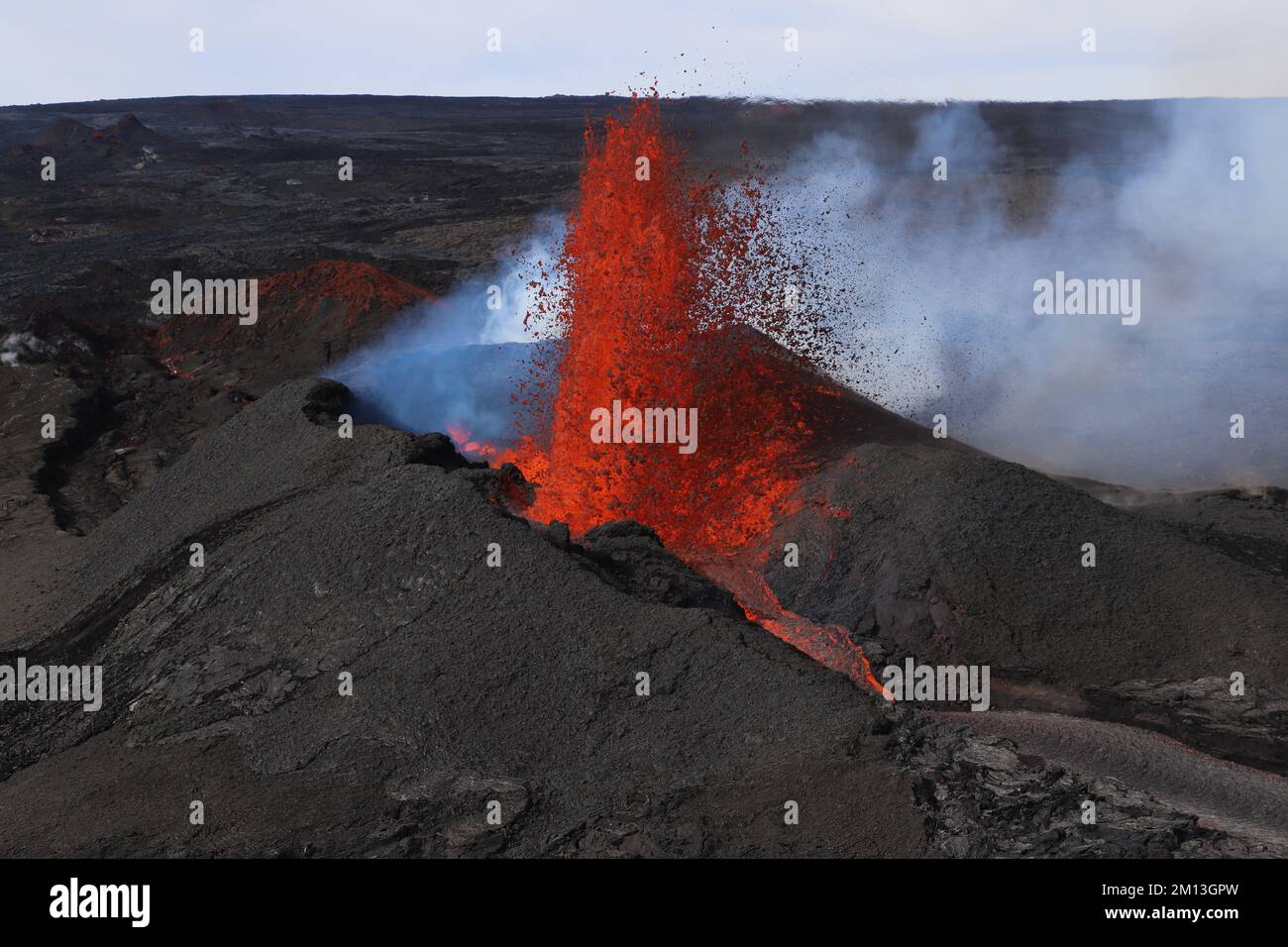 Mauna Loa, Hawaii, USA. 8th Dec, 2022. Aerial image of fissure 3 erupting on the Northeast Rift Zone of Mauna Loa on December 8, 2022. Lava fountain heights were very variable on December 8; the fountains were jet like, sometimes spraying at an angle just off vertical and with pulses of activity. (Credit Image: © T. Orr/USGS/ZUMA Press Wire Service) Stock Photo