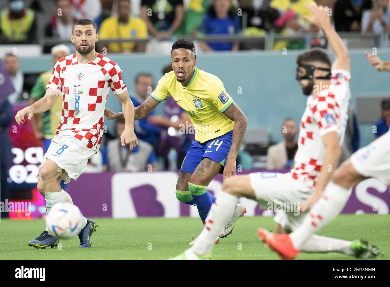 Doha, Qatar. 10th Dec, 2022. Eder Militao of Brazil and Mateo Kovacic of Croatia in action during the FIFA World Cup Qatar 2022 quarter final match between Croatia and Brazil at Education City Stadium on December 09, 2022 in Doha, Qatar. Photo by David Niviere/ABACAPRESS.COM Credit: Abaca Press/Alamy Live News Stock Photo