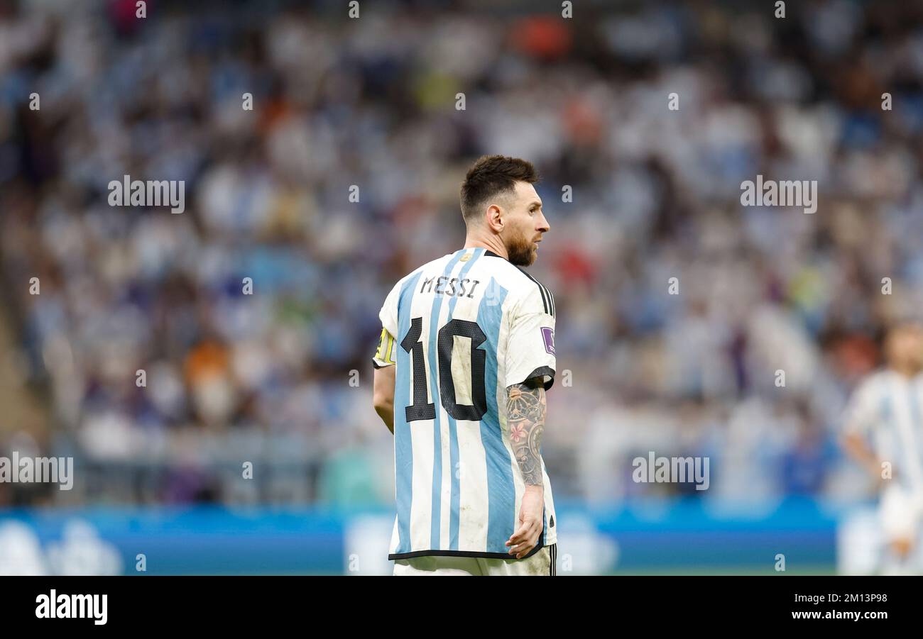 Lusail, Qatar. 9th Dec, 2022. Lionel Messi of Argentina looks on during the Quarterfinal between the Netherlands and Argentina of the 2022 FIFA World Cup at Lusail Stadium in Lusail, Qatar, Dec. 9, 2022. Credit: Wang Lili/Xinhua/Alamy Live News Stock Photo
