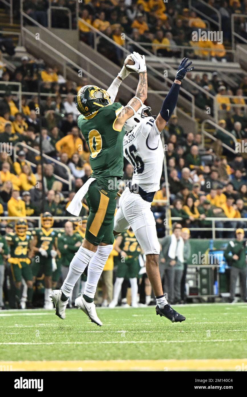 North Dakota State Bison wide receiver Zach Mathis (0) catches a pass
