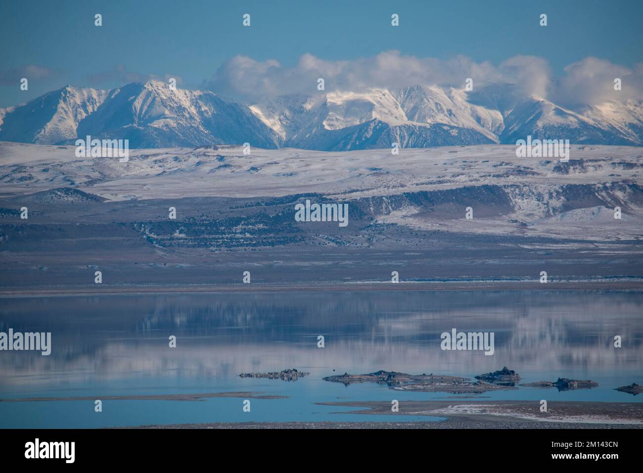 Mono inyo craters hi-res stock photography and images - Alamy