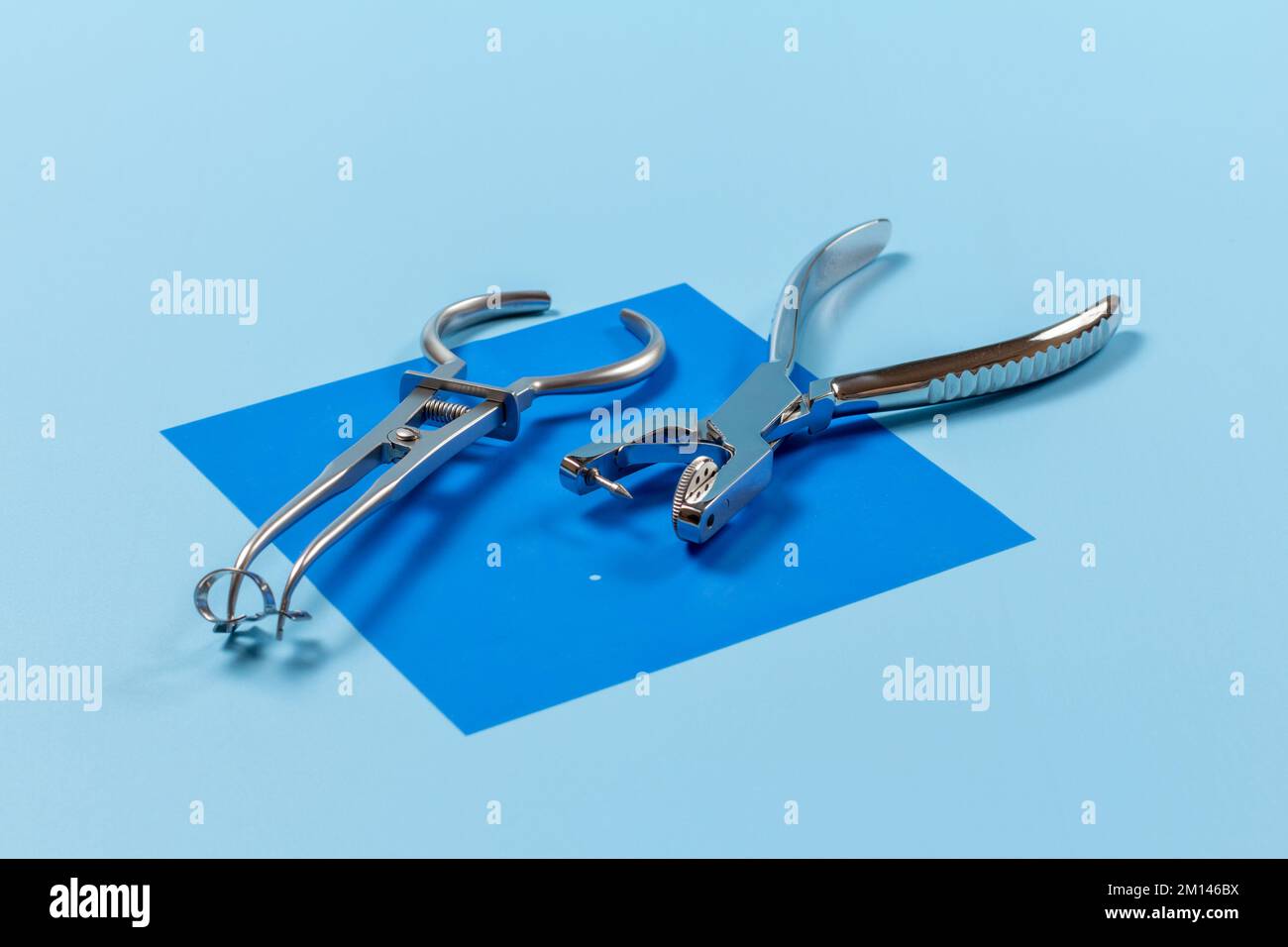 Metal Instruments Tooth Set of metal dental instruments for teeth dental care Stock Photo - Alamy